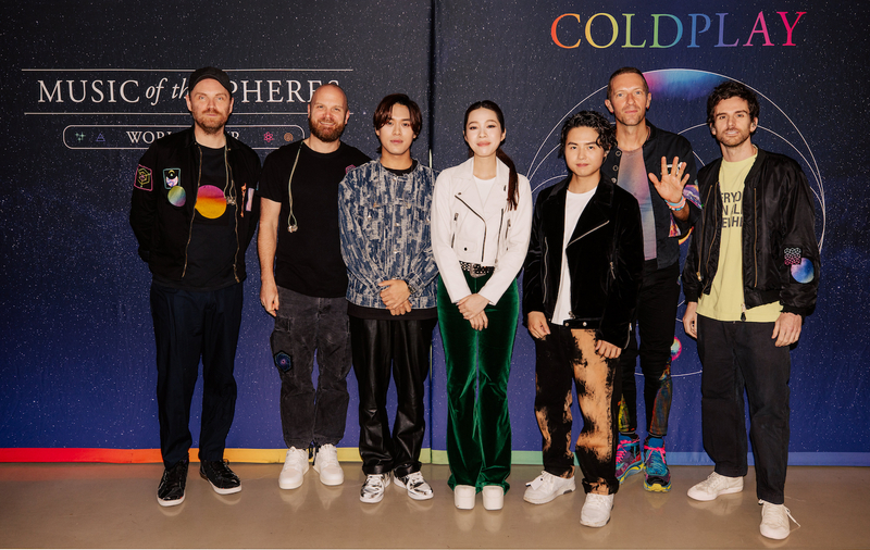 圖01：亞洲超人氣樂團告五人擔任Coldplay開場嘉賓,Coldplay連兩天感謝告五人開場獻唱。（相信音樂提供，credit @annaleemedia）.jpg