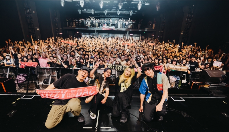 圖05：Tizzy Bac睽違10年香港專場演出,〈從地心竄出〉最終場期待與股東相見歡。（相信音樂提供）.JPG
