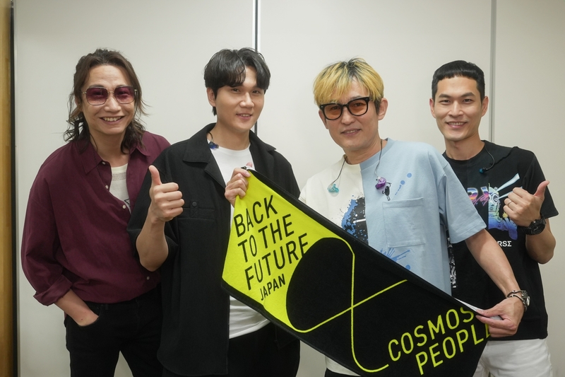 圖01：金曲樂團宇宙人睽違5年東京開唱　神秘嘉賓創作才子Suga Shikao力挺站台。（相信音樂提供）.jpg