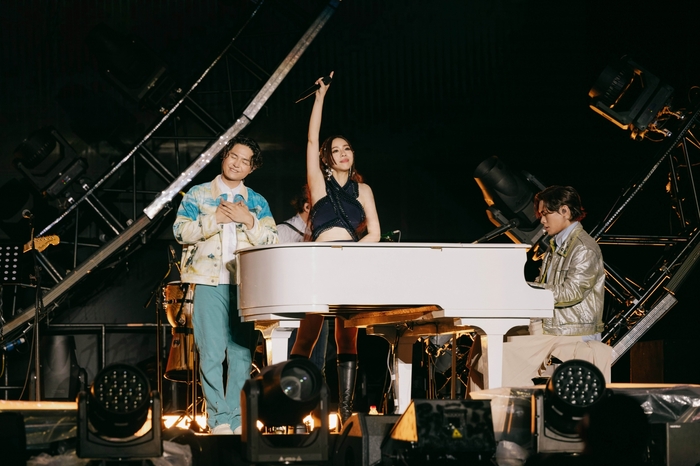 圖03：「宇宙有趣」雙巡演累積43萬人參與，歌迷飛行1267公里只為見一面。（相信音樂提供）.jpeg