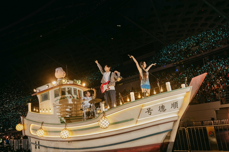 圖01：告五人「宇宙超有趣」巡演，從宜蘭漁港航向深圳灣。（相信音樂提供）.jpeg