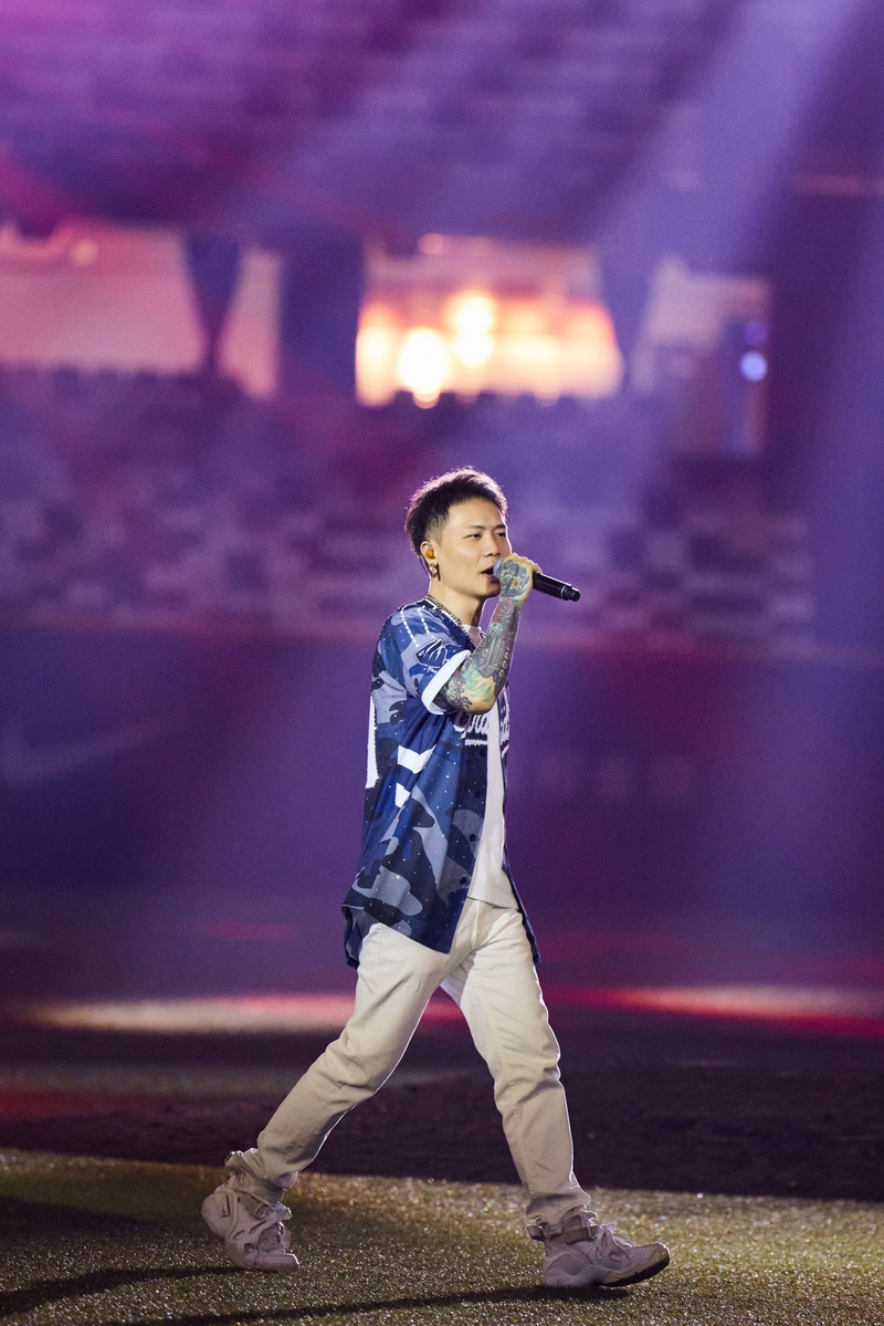 2蕭秉治精選四首神曲打造K歌大包廂.jpg