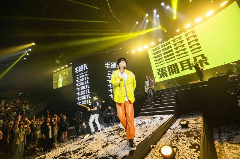 圖14：宇宙人嗨爆高雄巨蛋。（相信音樂提供）.jpeg