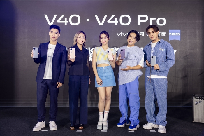 圖01：告五人屢創佳「機」 ，成為vivo V40系列全新代言人 。（相信音樂提供）.jpg