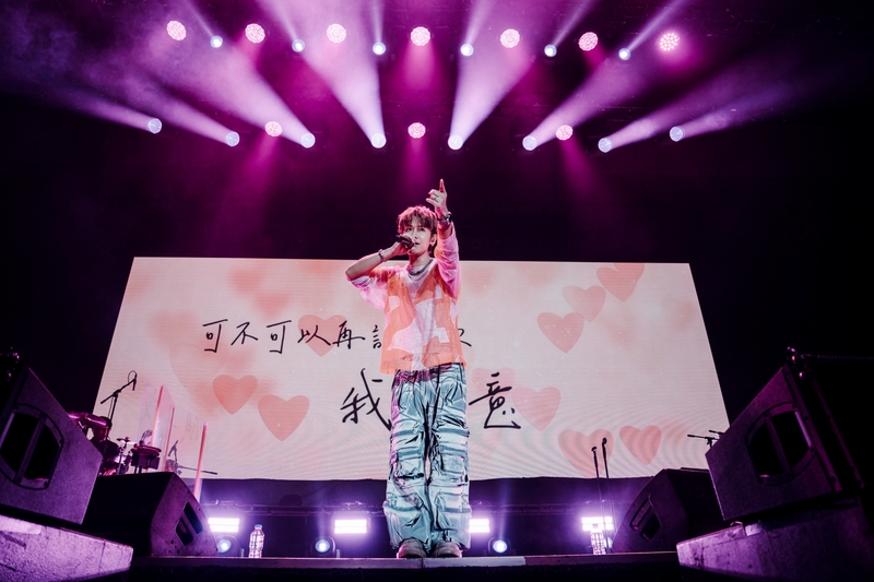 10鼓鼓情歌舞曲樣樣來.jpg
