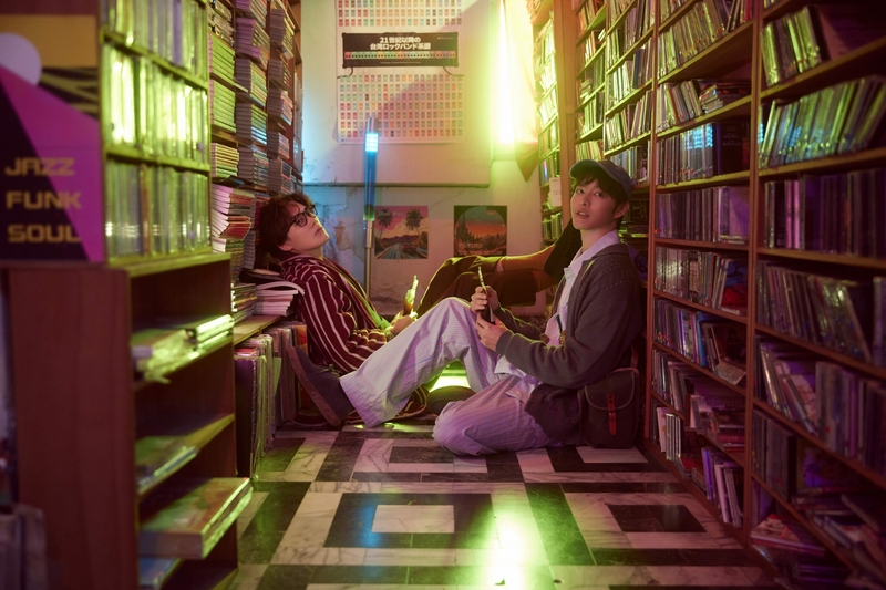 圖04：告五人獻演技MV處女作，雲安化身神秘吸血鬼老闆。（相信音樂提供）.jpeg