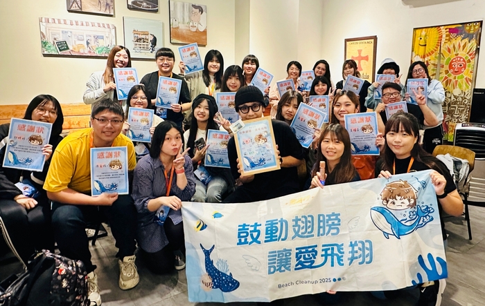 6鼓鼓現身為淨灘粉絲加油打氣.jpeg