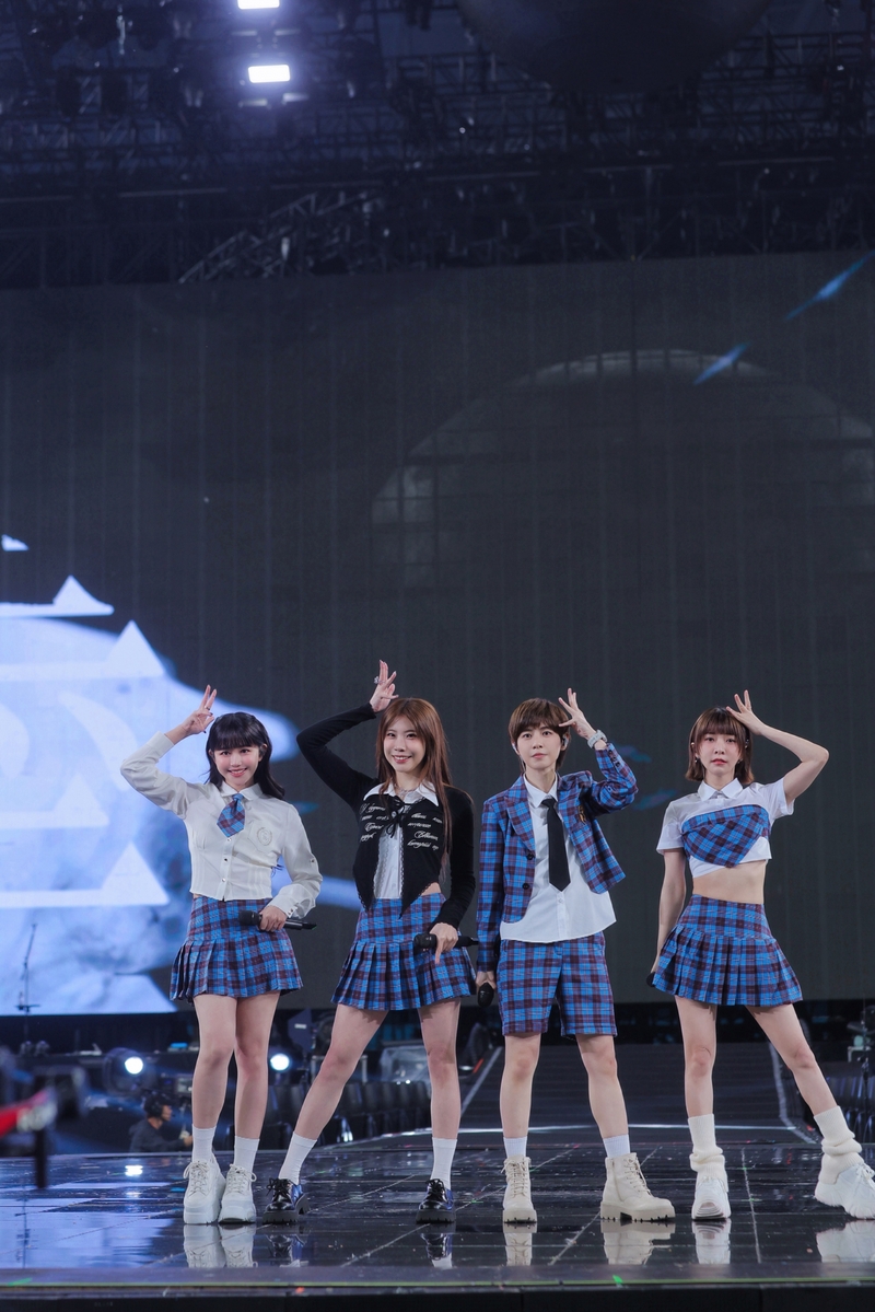 11小魏魏嘉瑩、小V郁采真、溫妮WINNI、琳誼Ring 組成的「BOOM！怪物星人」再次集合，擔任第二場的開場嘉賓.JPG