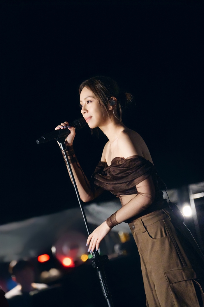 圖05：女主唱犬青。（相信音樂提供）.jpg
