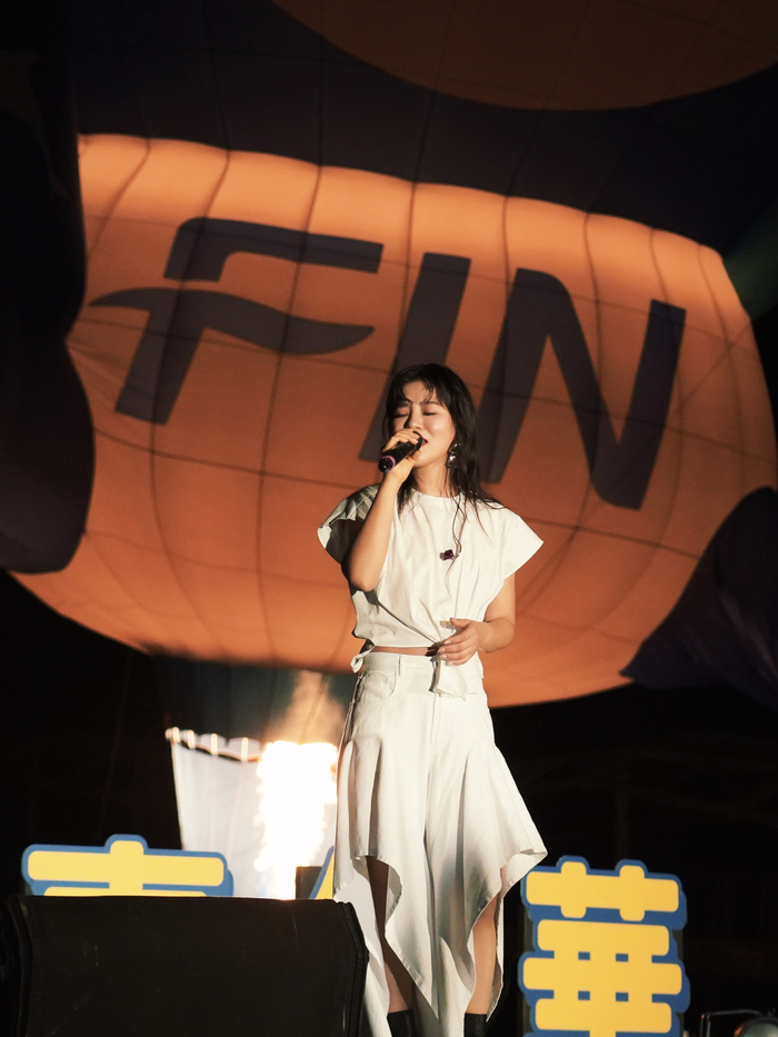 1丁噹熱氣球嘉年華壓軸演出  全場2萬人大合唱將現場變成「台東小巨蛋」.JPG