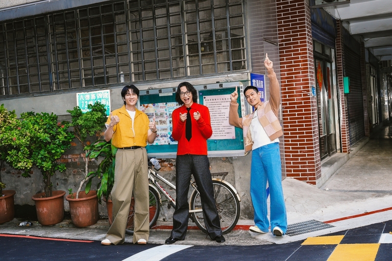 圖02：宇宙人再掀小巨蛋旋風！（相信音樂提供）.jpg