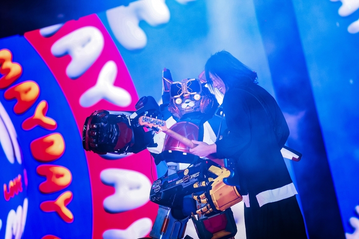 9瑪莎與Mayday Max.jpg