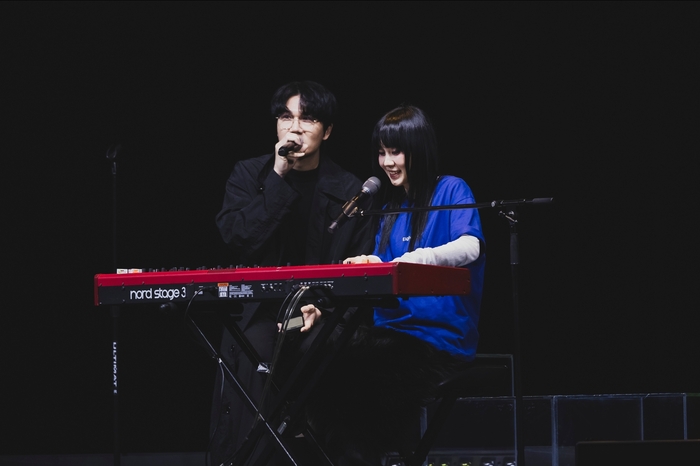 2宇宙人小玉點歌卻被cue上台 未彩排驚喜合唱帥翻天.jpg