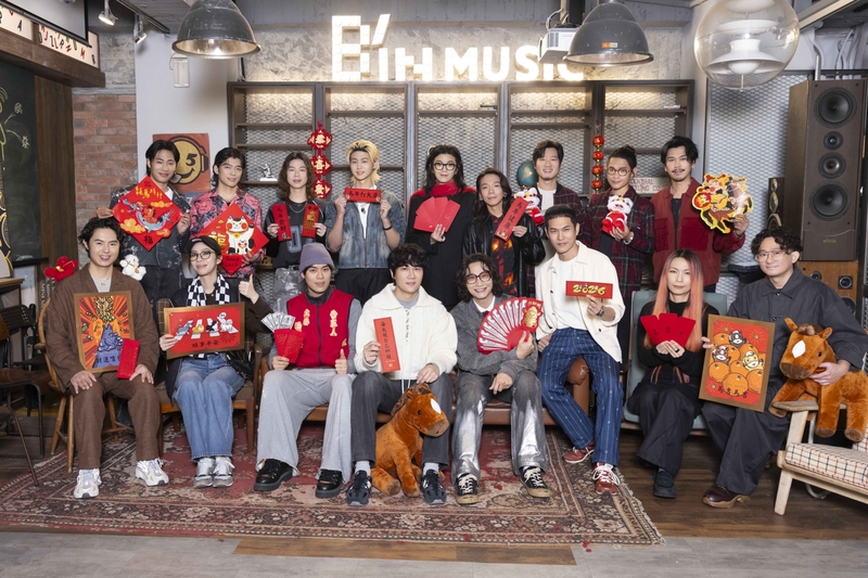 圖01：超人氣 Z 世代天團告五人、金曲樂團麋先生、宇宙人、Tizzy Bac、帕拉斯 PALLAS五組樂團齊聚一堂熱鬧賀馬年。（相信音樂提供）.jpg