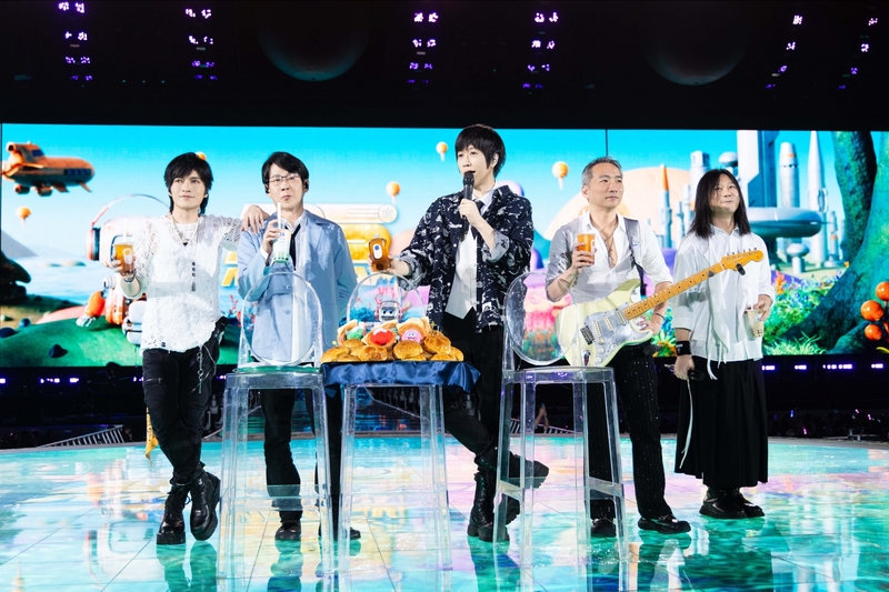 3五月天周杰倫送的「太陽之子」之味與全場「乾杯」.jpg
