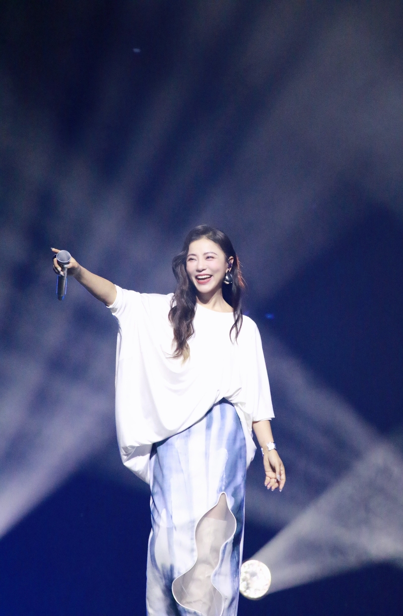 2「OST女王」丁噹掀經典回憶殺 演唱會舞台、歌單加碼再升級.JPG