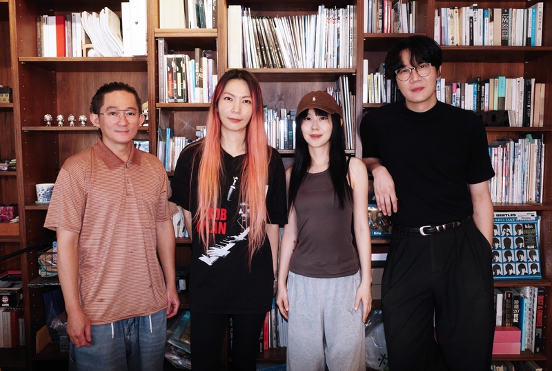 圖02：Tizzy Bac首次作客宇宙人小玉、白安《一個路人經過》　暢聊成團26年荒謬趣事。（相信音樂提供）.jpg