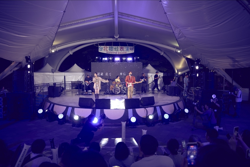 圖03:告五人連飆5首神曲嗨翻全場。(相信音樂提供).jpg