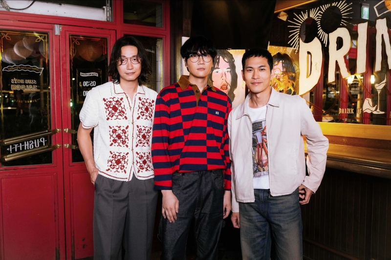 圖01:金曲樂團宇宙人〈沒有人像我一樣〉聲勢炸裂 12冠王制霸排行榜 掀全民翻唱潮瘋狂洗版。(相信音樂提供).jpg