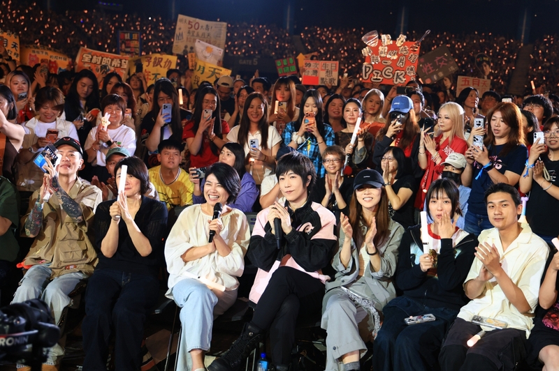 12《欠你的那場婚禮》導演嚴藝文、演員謝盈萱、王渝萱、裴子齊蒞臨.jpg