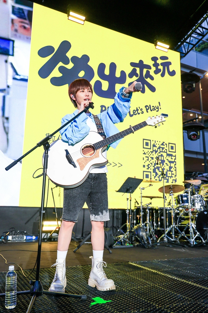 13小魏魏嘉瑩擔任開場嘉賓炒熱氣氛.jpg