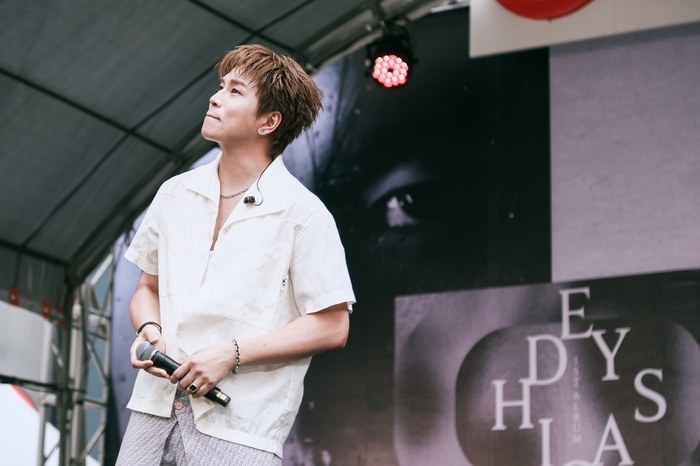 3蕭景鴻強忍淚水演唱〈最後的記持〉思念天上的父親.jpg