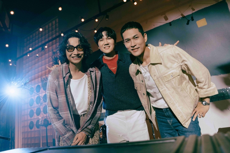 圖01:金曲樂團宇宙人〈沒有人像我一樣〉熱度延燒11週 《Dear You》佳績不斷〈完美〉MV再掀話題。(相信音樂提供).jpg