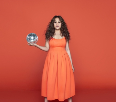 邀粉絲作伙開趴 家家HOUSE PARTY 「在家裡」演唱會邀你享受「家家就是你家」！