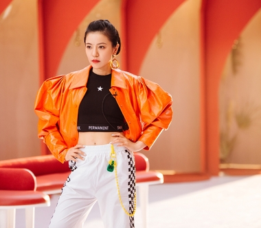 丁噹「乘風破浪」女團初試 實力主唱高音狂飆驚艷開場