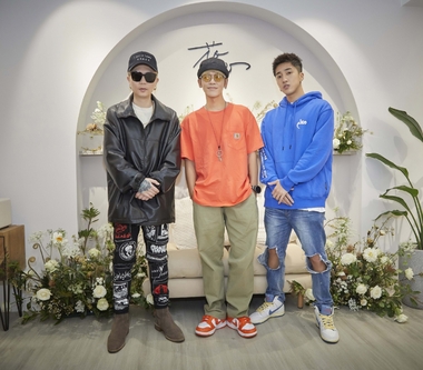 鼓鼓呂思緯、蕭秉治、婁峻碩齊聚力挺好友化妝師 搶先透露新年新目標！