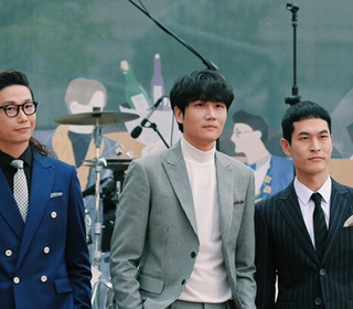 宇宙人受邀擔任2021GQ Suit Walk 紳士大使 衣架子身材電暈歌迷！