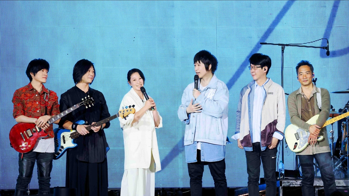 五月天「好好好想見到你」台南開唱 劉若英獻聲陪老朋友 2.4萬歌迷暖壽成軍日