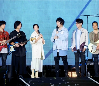 五月天「好好好想見到你」台南開唱 劉若英獻聲陪老朋友 2.4萬歌迷暖壽成軍日