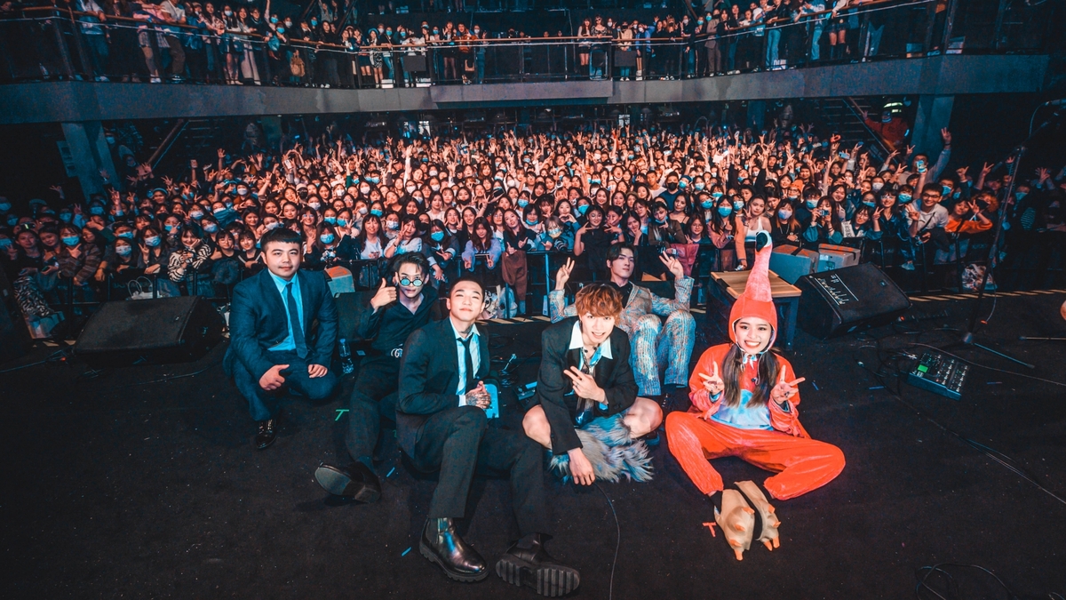 傻子與白痴〈OY〉MV吸引各地樂迷一週破百萬點閱 《Year of Fate》新專輯巡演開跑！
