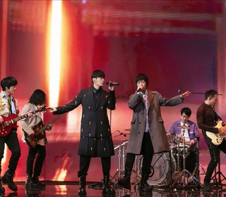 五月天「陪你跨年演唱會」陸海空成就解鎖 「周五」再度週五合體迎向2022年