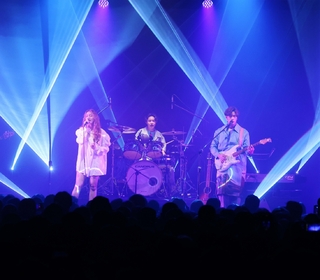 告五人「在這座城市遇見了你」台北場連飆20首歌 逾千名歌迷嗨爆！