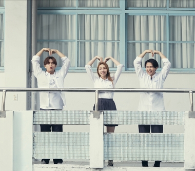 告五人2022首發單曲〈我以為你不會出現〉 套上制服獻畢業祝福！