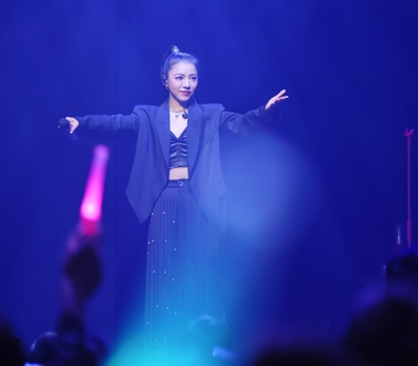 丁噹相隔五年終於和歌迷「再一起」二場完售開唱不孤單邀蕭秉治助陣！