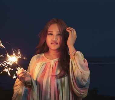 家家暌違3年台北辦個唱 生日《輕輕許個願》獻天籟揪歌迷開唱慶生