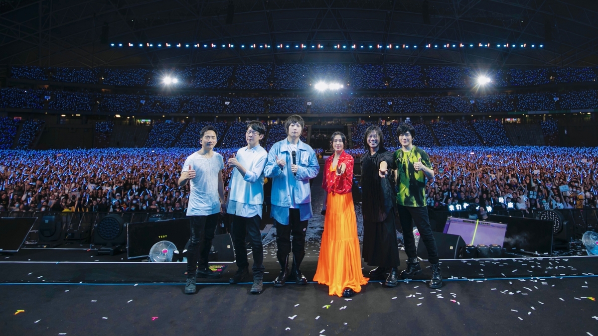 五月天等待2年終於見到新加坡4萬名歌迷 劉若英「飛行」前來聚首擔任嘉賓