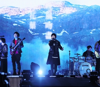 五月天「諾亞方舟10週年進化復刻限定版演唱會」G.E.M.鄧紫棋雲端登船獻耶誕驚喜