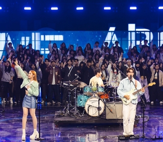 告五人千人共演新曲險被首播　星馬演唱會「雙殺」秒完售一票難求