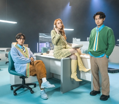 告五人高雄巨蛋門票3/25中午搶票！新歌MV打造滂沱雨天辦公室