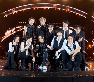 五月天乘坐「時光機」邀請「最殺舞蹈男團」 Energy破天荒20年合體 重現「混在一起」回憶殺