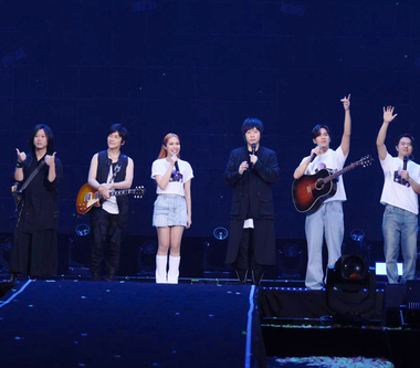 告五人小巨蛋演唱會受寵若驚 師兄五月天驚喜站台挺到底！