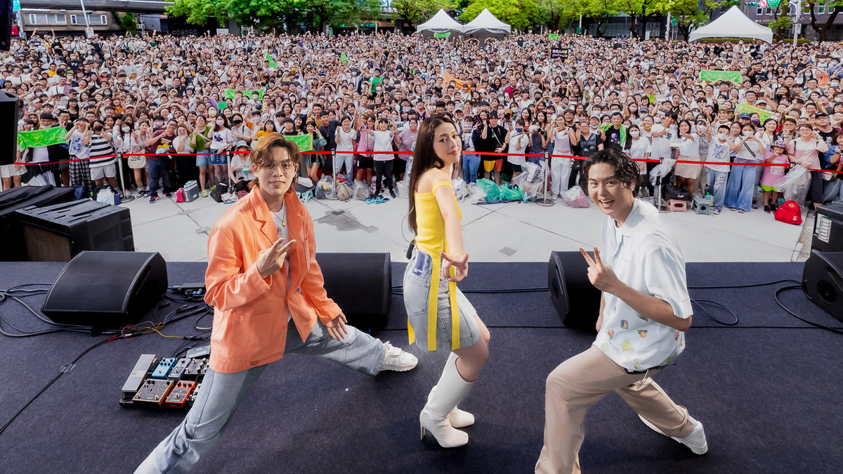 告五人魅力跨世代！台北簽唱會人潮爆滿 歌迷抱病分享險惹哭犬青
