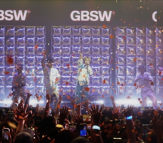 鼓鼓呂思緯《GBSW》巡演 高雄解鎖首唱〈消失的Homies〉 歌迷獻上最美玫瑰花海！