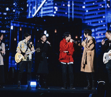 五月天《好好好想見到你》上海演唱會歌迷熱情讓氣氛像麻辣火鍋 邀請蕭秉治再次合體！