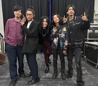 金曲樂團麋先生《都是浪漫害的》實體專輯正式發行　搶攻各大排行榜 年度收聽破上千萬次