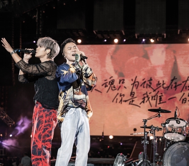 GX《大玩一票》2/4高雄感謝簽票會 一次收集鼓鼓呂思緯＋蕭秉治簽名！